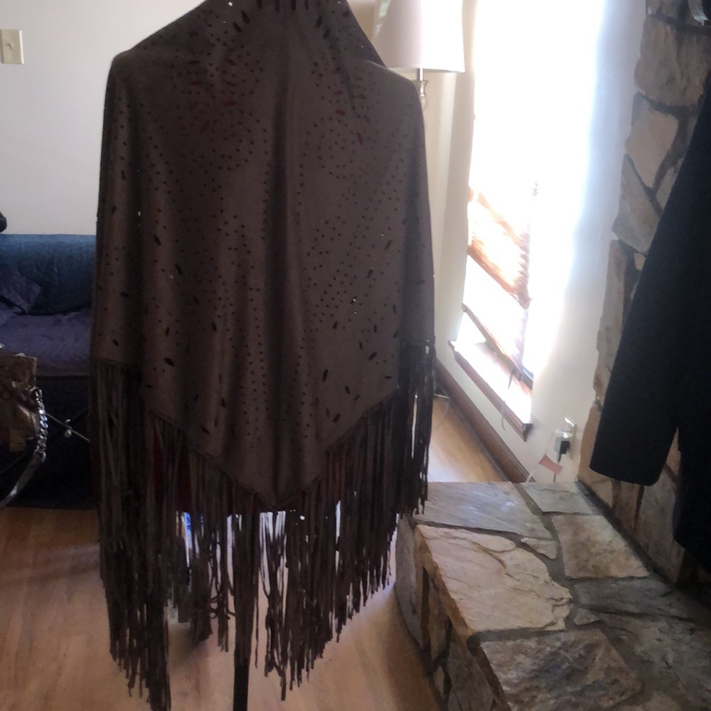 Chicos - Picture 2 of 5